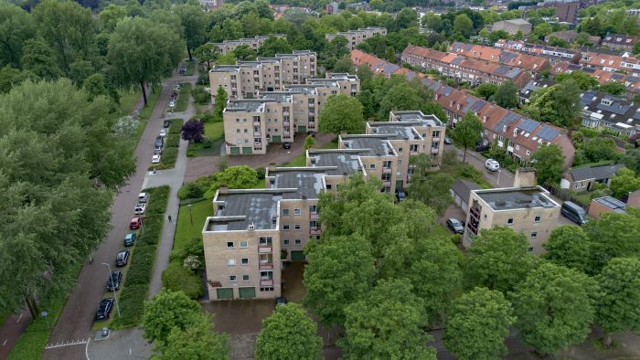 Drone bovenaanzicht Grijpmaflats Eindhoven.